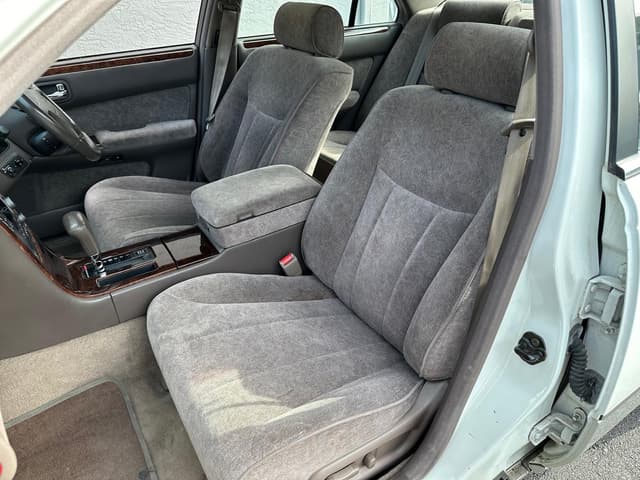 1996 Nissan Cima JDM car for sale — photo 12 of 25