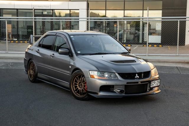 2006 Mitsubishi Lancer Evolution JDM car for sale — photo 14 of 20