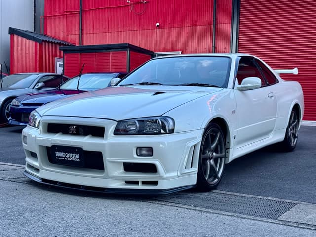 Nissan Skyline JDM car for sale — photo 11 of 25