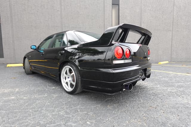 1998 Nissan Skyline JDM car for sale — photo 3 of 15