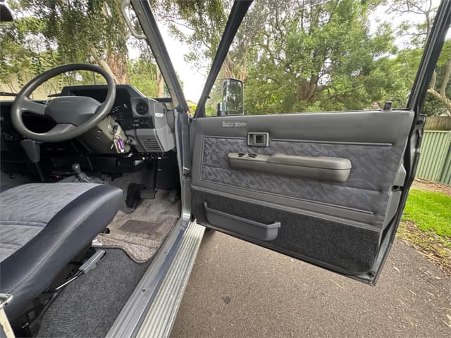 1999 Toyota Land Cruiser JDM car for sale — photo 13 of 25
