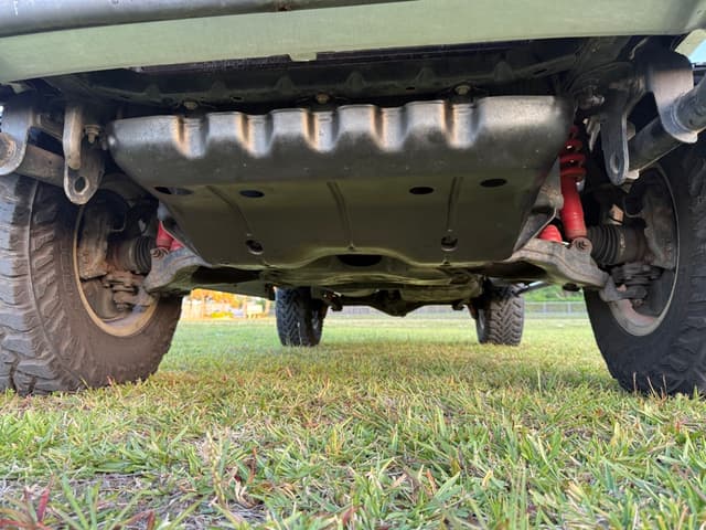 1996 Toyota Hilux Surf JDM car for sale — photo 34 of 47