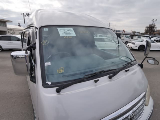 2001 Toyota HiAce JDM car for sale — photo 12 of 25