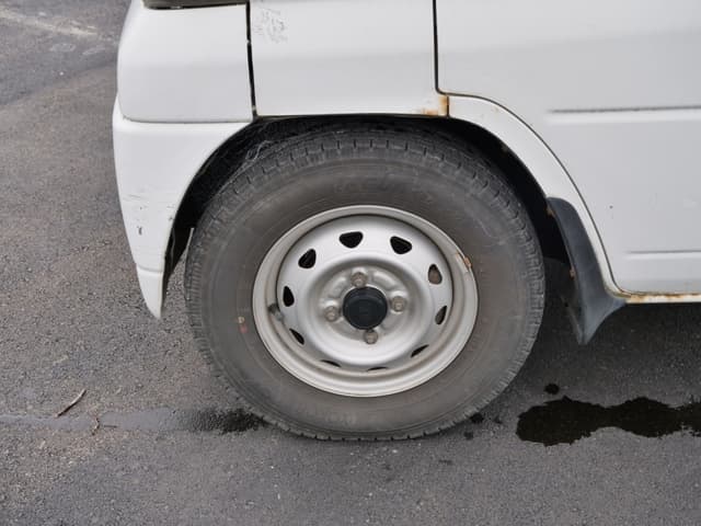 2002 Mitsubishi Minicab JDM car for sale — photo 18 of 25