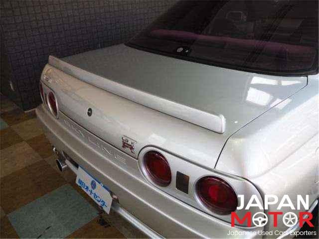 1992 Nissan Skyline JDM car for sale — photo 18 of 25