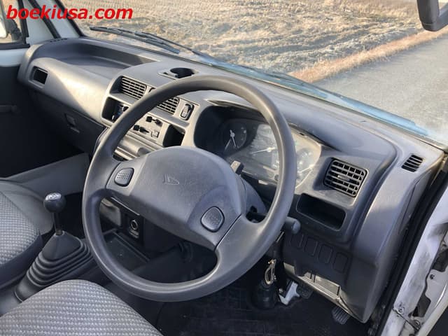 1999 Daihatsu Hijet JDM car for sale — photo 13 of 22