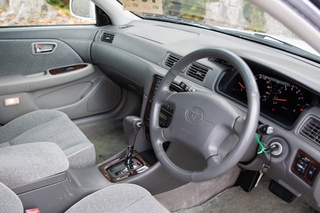 1999 Toyota Mark II JDM car for sale — photo 9 of 14