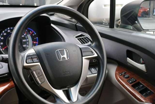 2009 Honda Odyssey JDM car for sale — photo 7 of 25