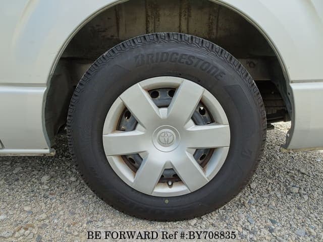 2006 Toyota HiAce JDM car for sale — photo 10 of 25