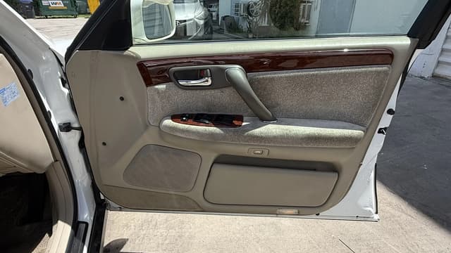 2000 Toyota Crown JDM car for sale — photo 12 of 13