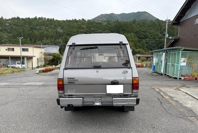 1986 Nissan Safari JDM car for sale — photo 9 of 25