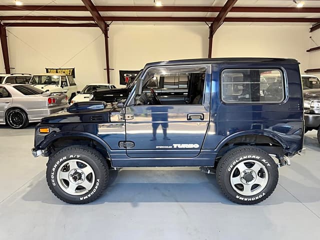 1992 Suzuki Jimny JDM car for sale — photo 2 of 25