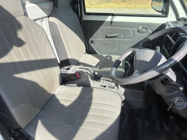 1997 Mitsubishi Minicab JDM car for sale — photo 15 of 25