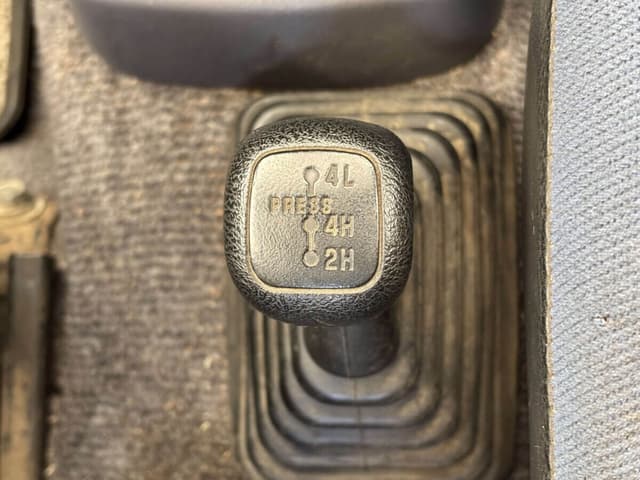 1995 Mitsubishi Pajero Mini JDM car for sale — photo 16 of 25