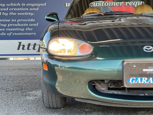 1999 Mazda Roadster (Eunos Roadster / MX-5) JDM car for sale — photo 17 of 25