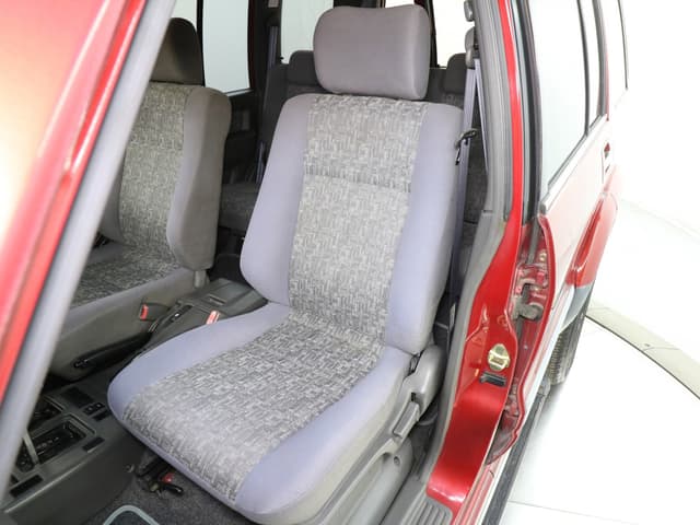 1998 Isuzu Bighorn JDM car for sale — photo 19 of 25