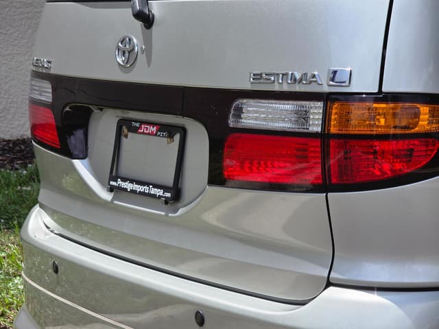 2000 Toyota Estima JDM car for sale — photo 11 of 25