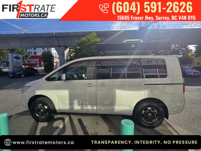 2009 Mitsubishi Delica JDM car for sale — photo 21 of 24
