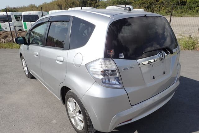 2011 Honda Fit JDM car for sale — photo 3 of 25
