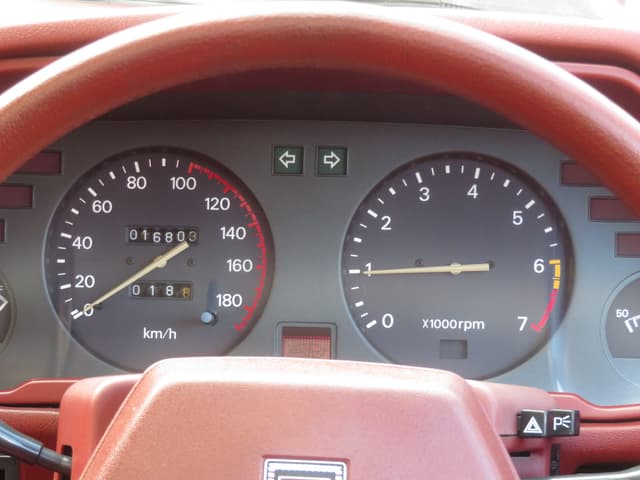 1983 Nissan Fairlady Z JDM car for sale — photo 18 of 25