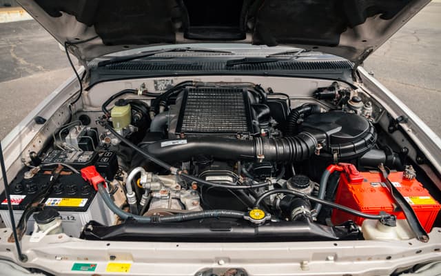 1997 Toyota Hilux Surf JDM car for sale — photo 12 of 12