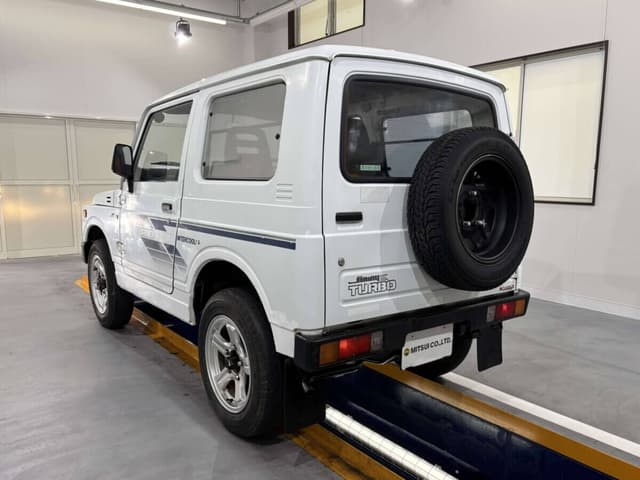 1989 Suzuki Jimny JDM car for sale — photo 4 of 25