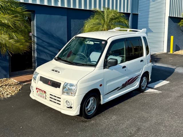 1998 Mitsubishi Toppo JDM car for sale — photo 2 of 20