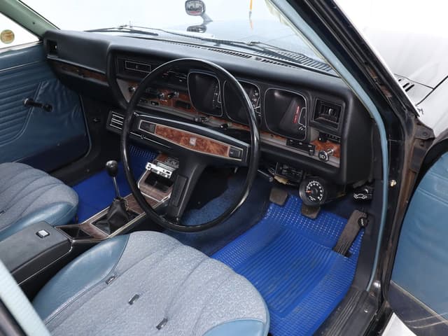 1974 Nissan Cedric JDM car for sale — photo 9 of 25