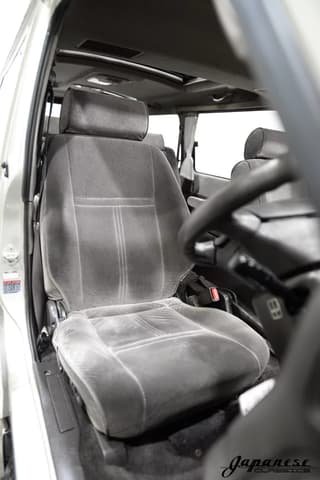 1995 Toyota HiAce JDM car for sale — photo 15 of 25
