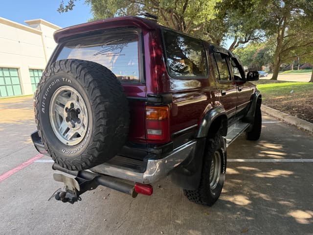 1993 Toyota Hilux Surf JDM car for sale — photo 4 of 10