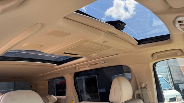 2011 Toyota Alphard JDM car for sale — photo 6 of 7