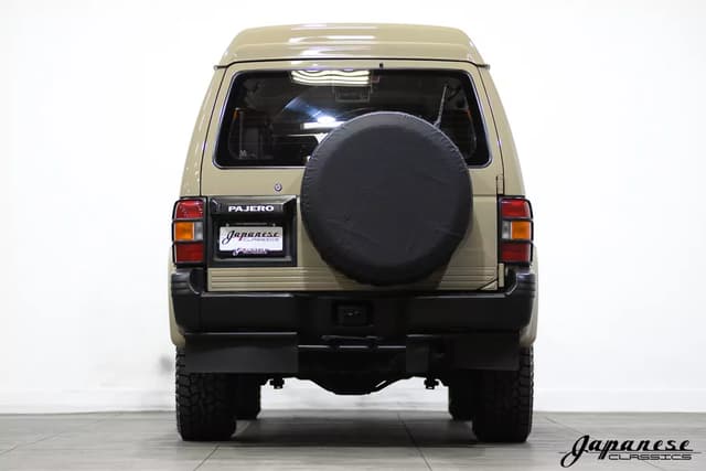 1995 Mitsubishi Pajero JDM car for sale — photo 7 of 25
