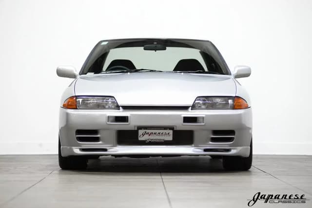 1992 Nissan Skyline JDM car for sale — photo 2 of 25