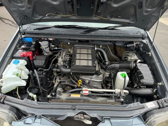 2005 Suzuki Jimny JDM car for sale — photo 4 of 25