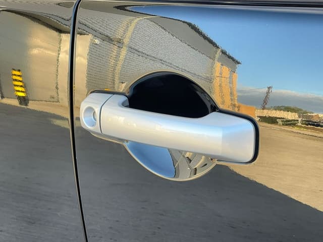 2012 Toyota Fj Cruiser JDM car for sale — photo 14 of 25