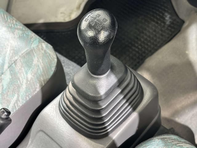 2000 Suzuki Carry JDM car for sale — photo 11 of 24