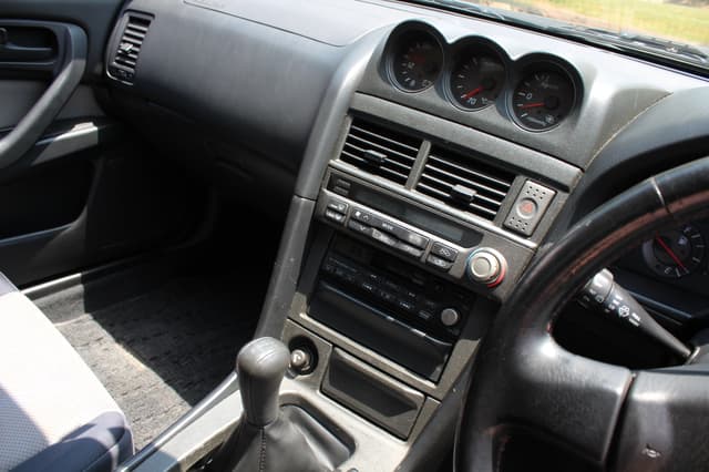 1998 Nissan Skyline JDM car for sale — photo 18 of 25