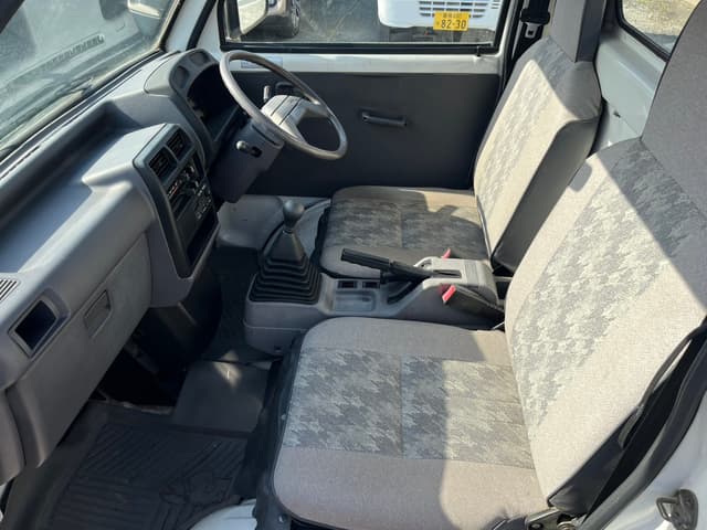 1997 Mitsubishi Minicab JDM car for sale — photo 23 of 25