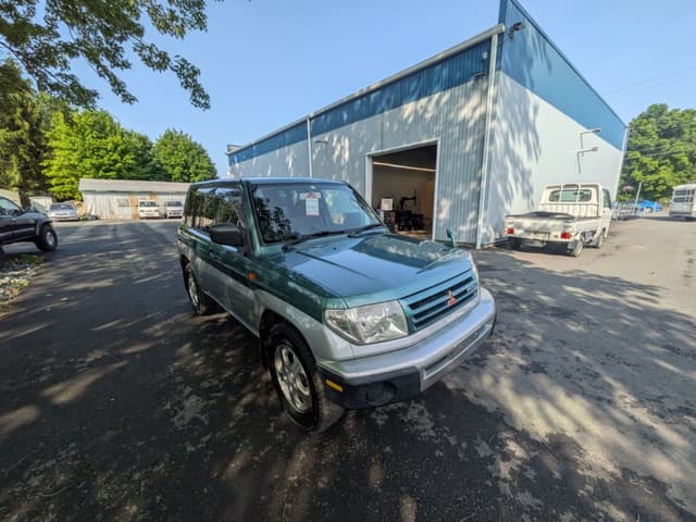 2000 Mitsubishi Pajero JDM car for sale — photo 2 of 17
