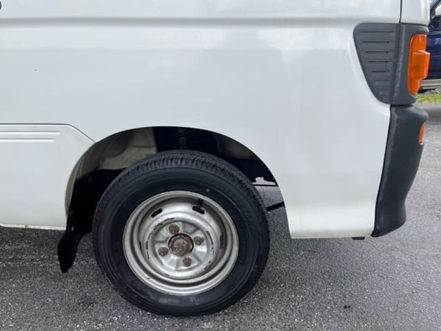 1995 Daihatsu Hijet JDM car for sale — photo 9 of 17