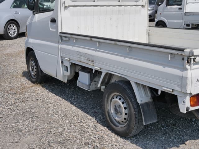 2001 Mitsubishi Minicab JDM car for sale — photo 17 of 25