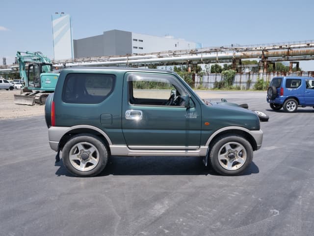 2001 Suzuki Jimny JDM car for sale — photo 4 of 25