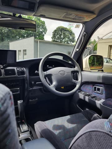1998 Toyota Hilux Surf JDM car for sale — photo 17 of 25
