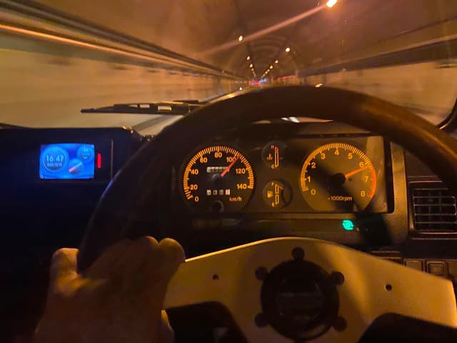1988 Suzuki Jimny JDM car for sale — photo 4 of 16