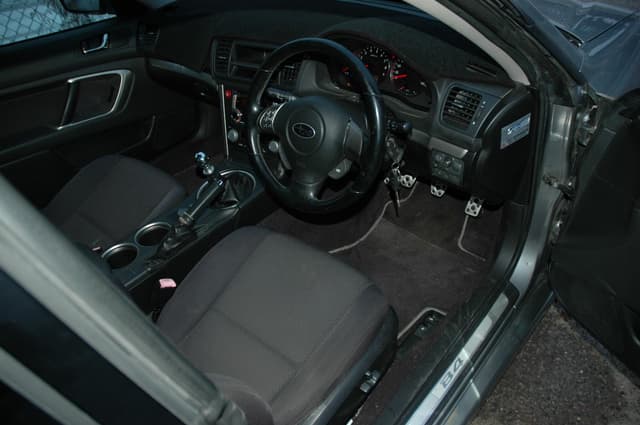 2006 Subaru Legacy JDM car for sale — photo 12 of 17