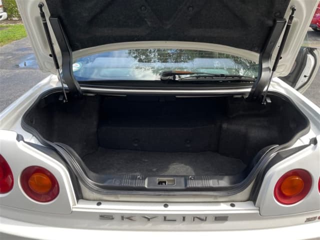 1998 Nissan Skyline JDM car for sale — photo 16 of 17