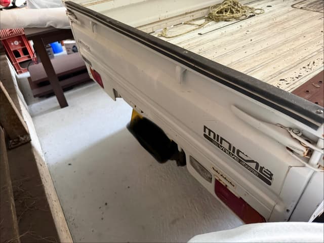 1995 Mitsubishi Minicab JDM car for sale — photo 2 of 6