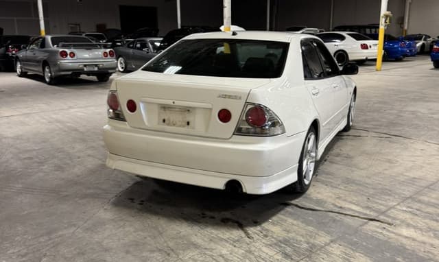 1999 Toyota Altezza JDM car for sale — photo 8 of 25
