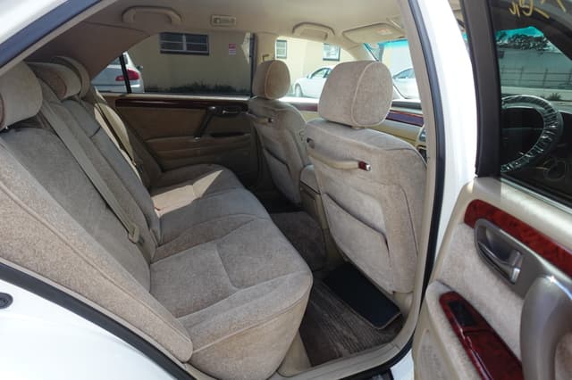 1999 Toyota Crown JDM car for sale — photo 10 of 20