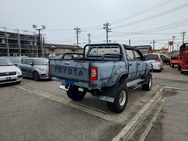 1995 Toyota Hilux JDM car for sale — photo 7 of 13